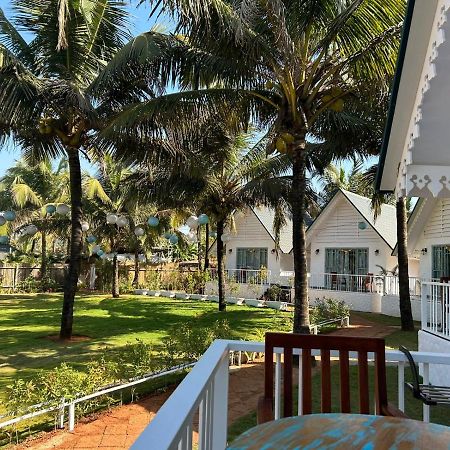 S2 Beach Cottages Morjim Exterior photo